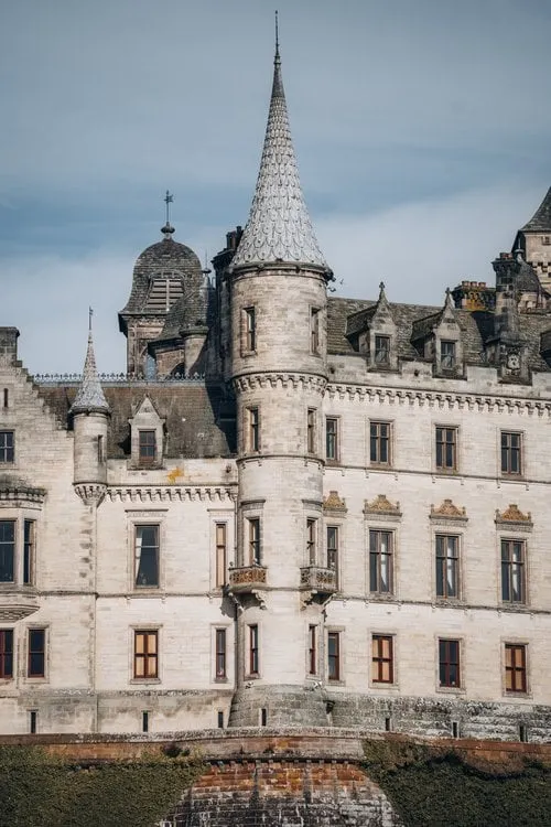 The turrets and bay windows of Dunrobin Castle up close