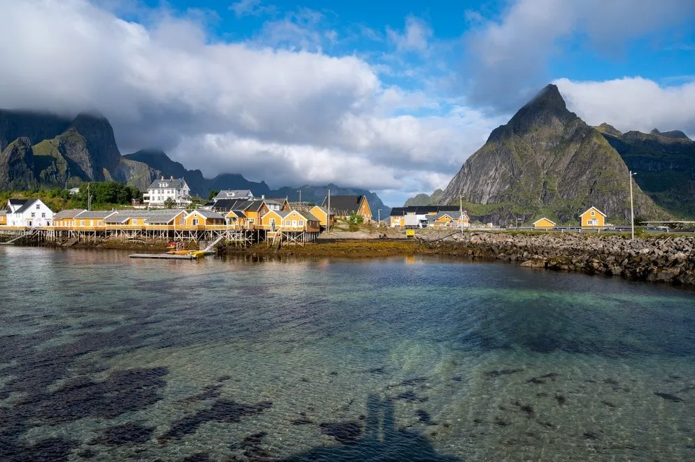 Sakrisøy - Reinebringen. Bild 3