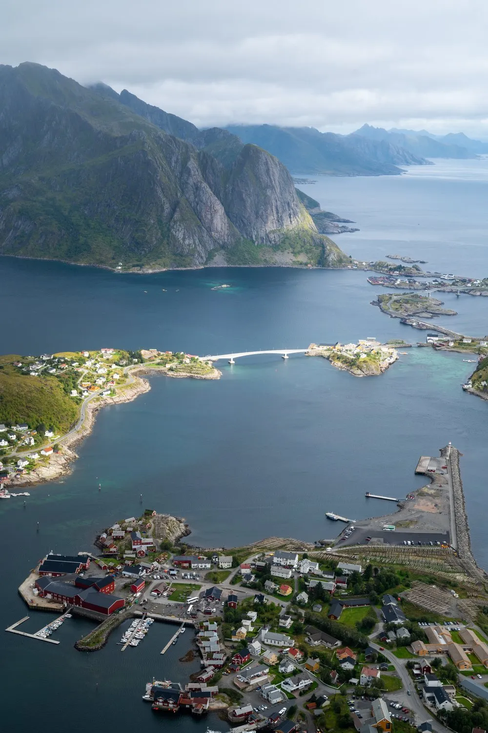 Sakrisøy - Reinebringen. Bild 6