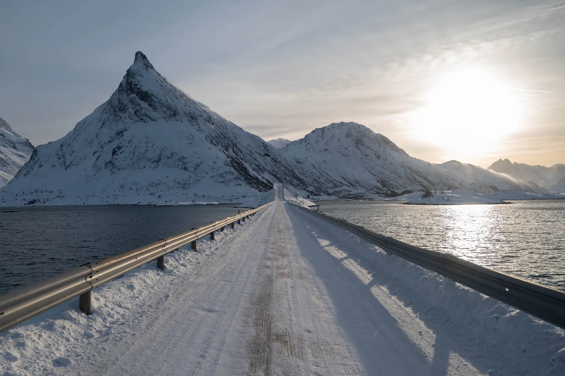 Snowsnakes auf den Lofoten. Bild 2